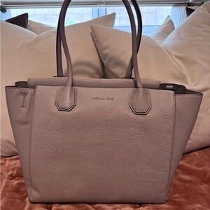Michael Kors Mercer Large Leather Bag